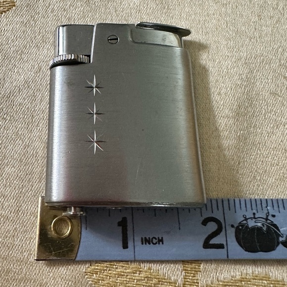 Vintage Ronson Oval Chrome Flint & Gas Lighter. Made in England. - Picture 8 of 8